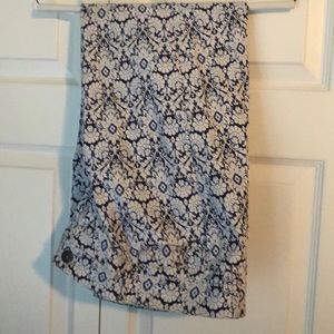 Cute blue and white patterned ankle pants